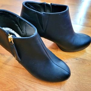 Madden Girl black booties
